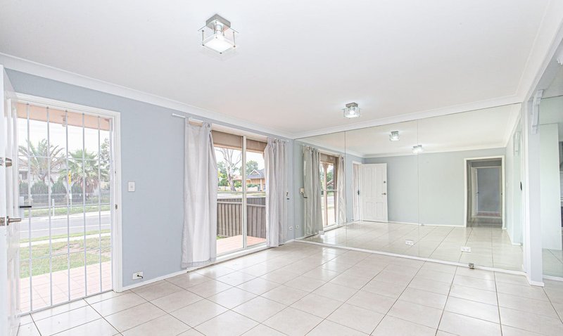 Photo - 131 Bennett Road, Colyton NSW 2760 - Image 2