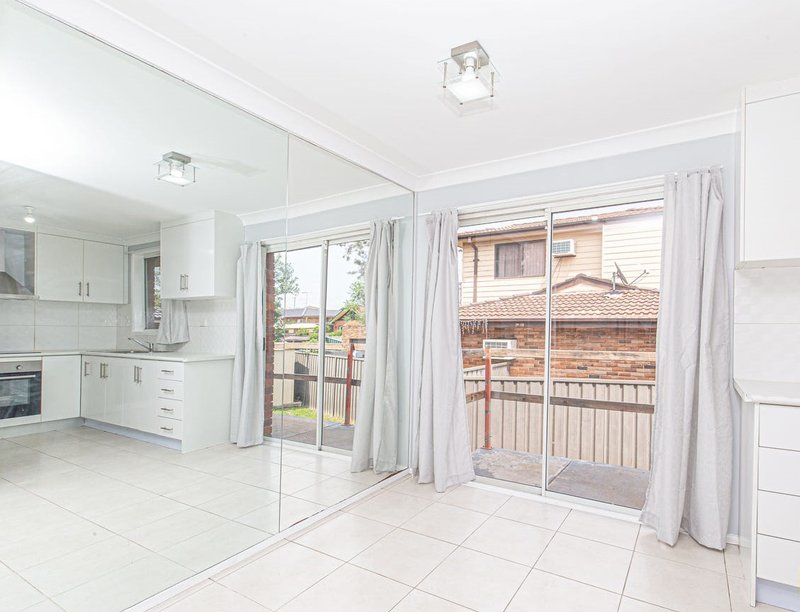 Photo - 131 Bennett Road, Colyton NSW 2760 - Image 4