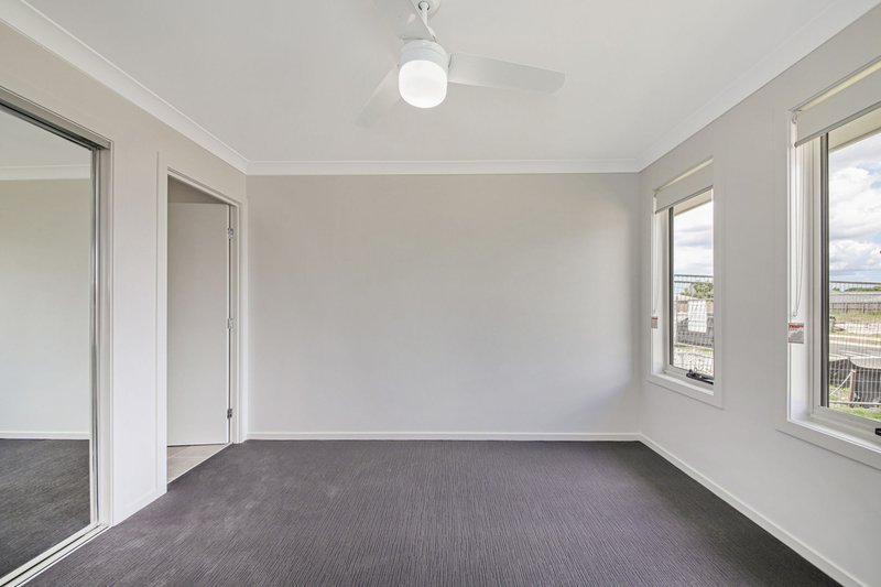 Photo - 1/31 Bly Street, Logan Reserve QLD 4133 - Image 6