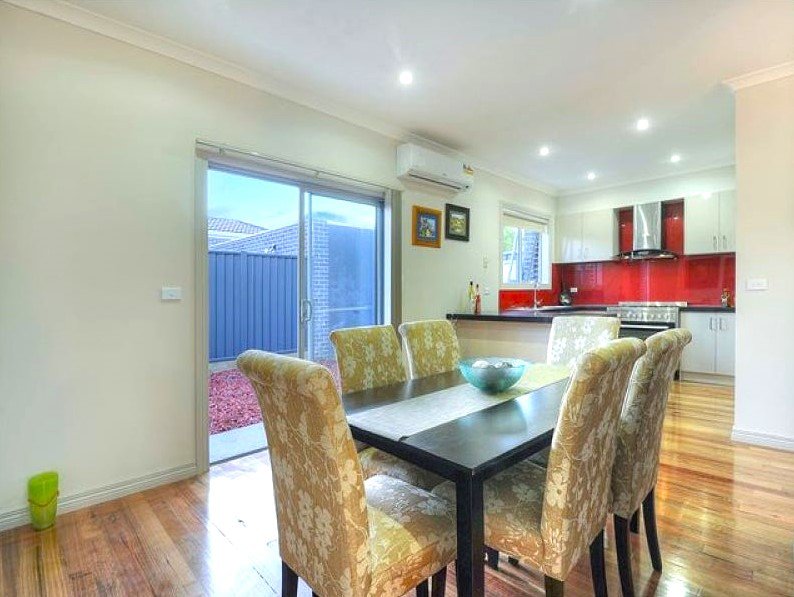 Photo - 1/31 Boldrewood Parade, Reservoir VIC 3073 - Image 4