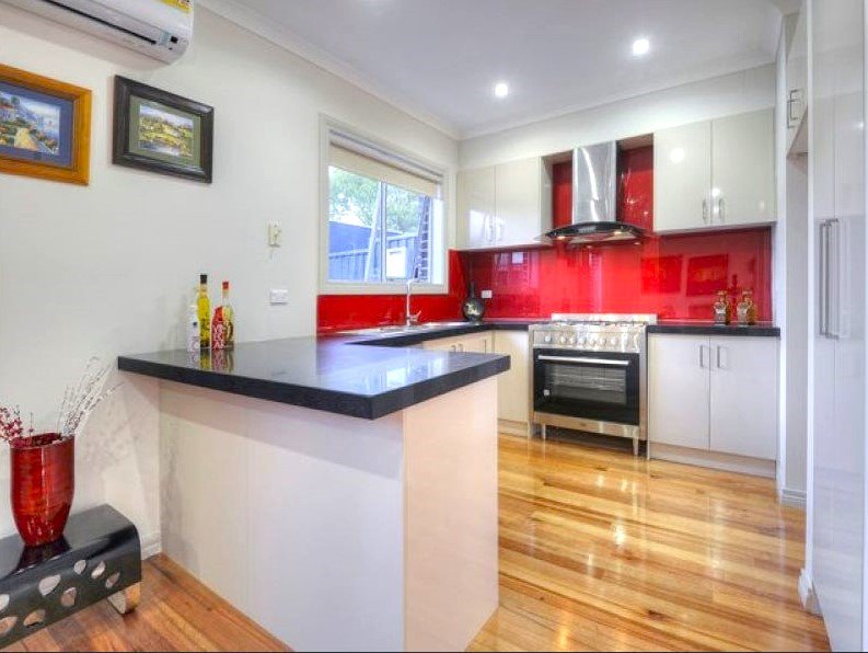 Photo - 1/31 Boldrewood Parade, Reservoir VIC 3073 - Image 5