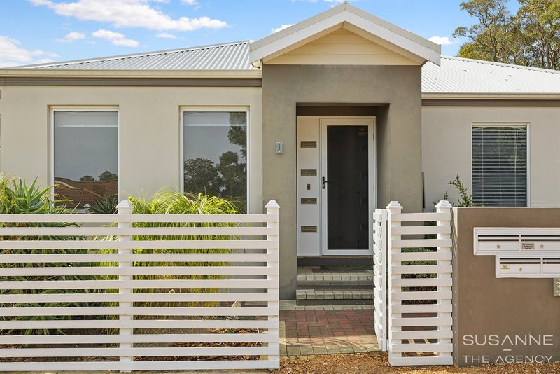 Photo - 1/31 Boonooloo Road, Kalamunda WA 6076 - Image 1