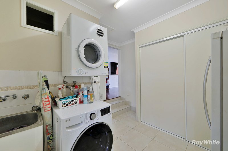 Photo - 131 Byrne Street, Millbank QLD 4670 - Image 14