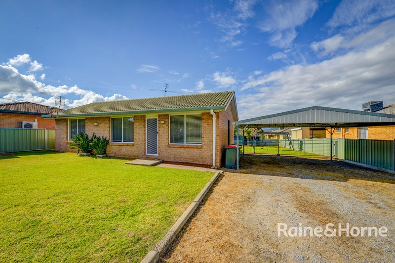 131 Denman Avenue, Kootingal NSW 2352