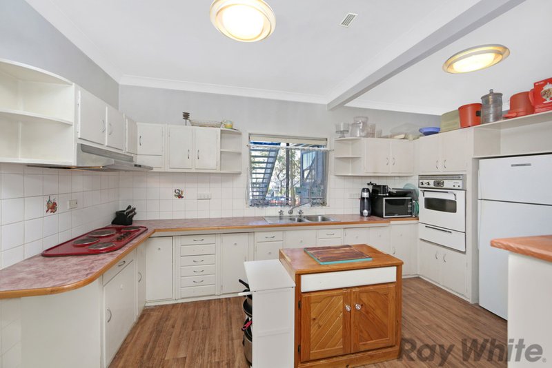 Photo - 131 Diamond Head Drive, Budgewoi NSW 2262 - Image 4