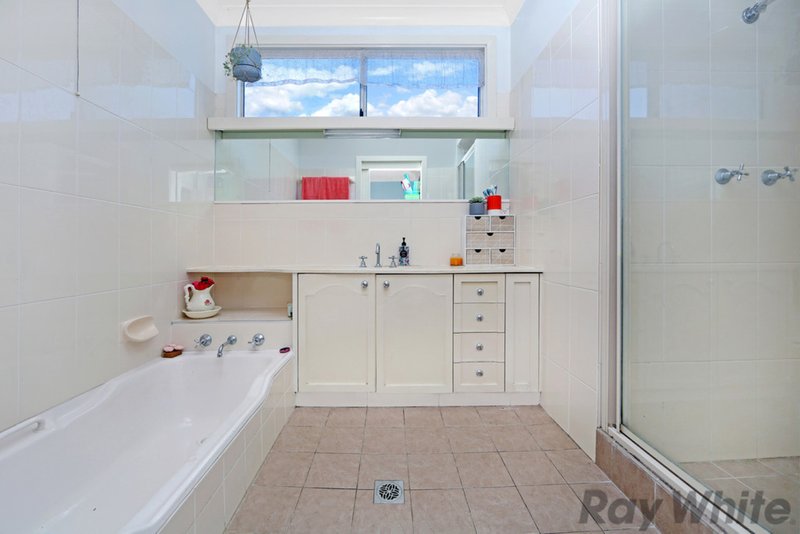 Photo - 131 Diamond Head Drive, Budgewoi NSW 2262 - Image 10