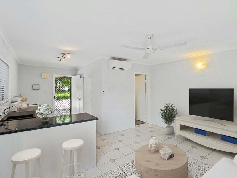 Photo - 1/31 Digger Street, Cairns North QLD 4870 - Image 2