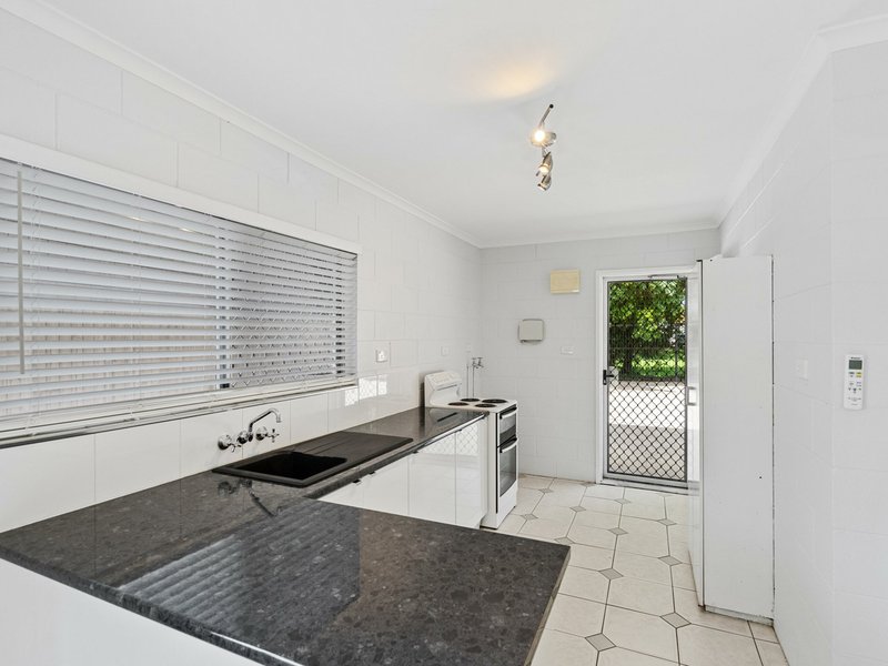 Photo - 1/31 Digger Street, Cairns North QLD 4870 - Image 3