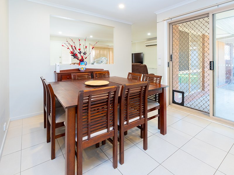 Photo - 131 Emerald Drive, Regents Park QLD 4118 - Image 5