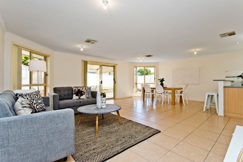 Photo - 131 Folkestone Road, Dover Gardens SA 5048 - Image 6