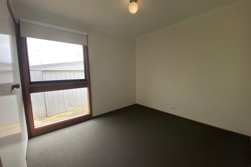 Photo - 131 Goldsworthy Road, Corio VIC 3214 - Image 6