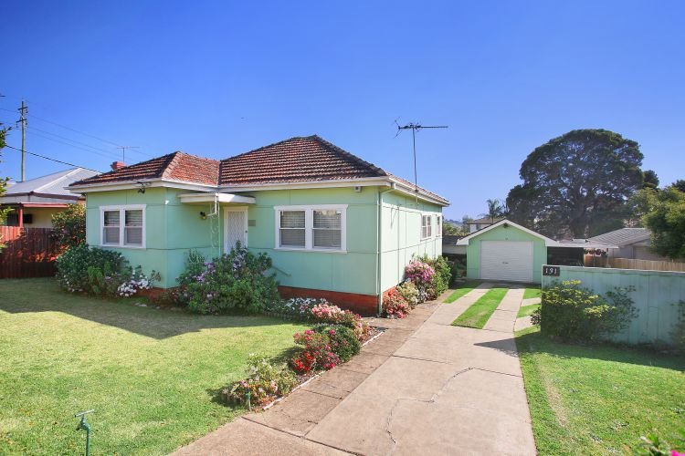 131 Hawksview Street, Merrylands NSW 2160