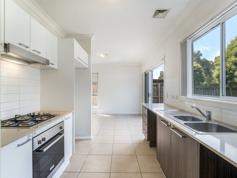 Photo - 131 Hemsworth Avenue, Middleton Grange NSW 2171 - Image 3