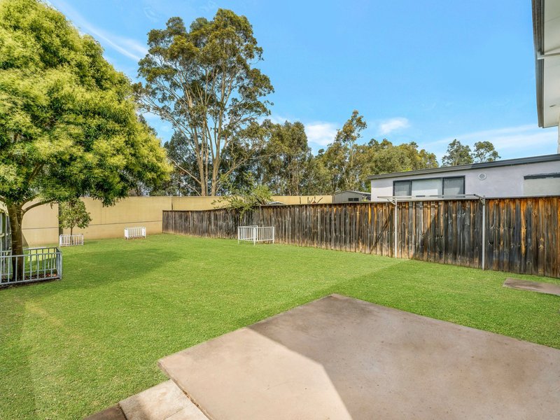 Photo - 131 Hemsworth Avenue, Middleton Grange NSW 2171 - Image 8