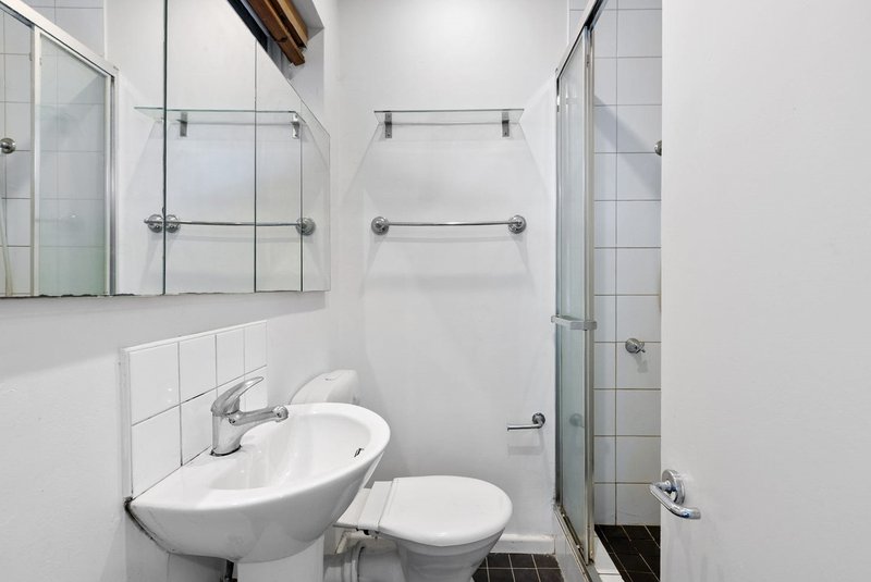 Photo - 13/1 Kitmont Street, Murrumbeena VIC 3163 - Image 5