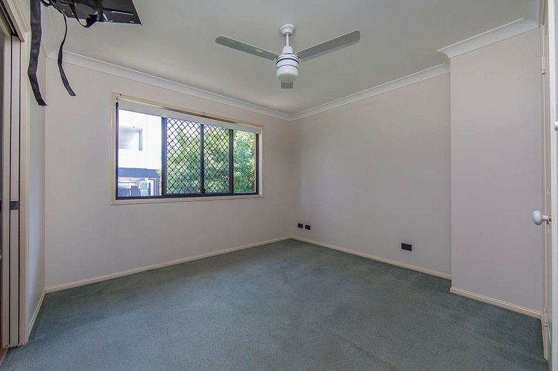 Photo - 1/31 Latham Street, Chermside QLD 4032 - Image 5