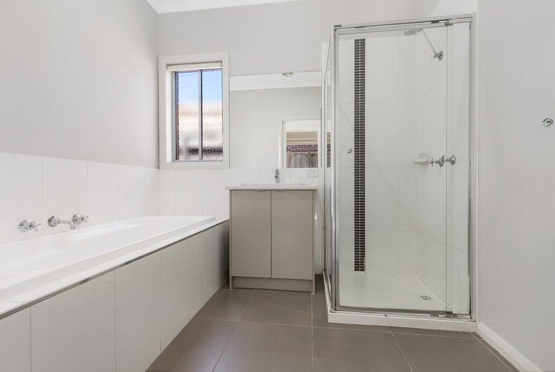 Photo - 1/31 Memphis Drive, Truganina VIC 3029 - Image 6