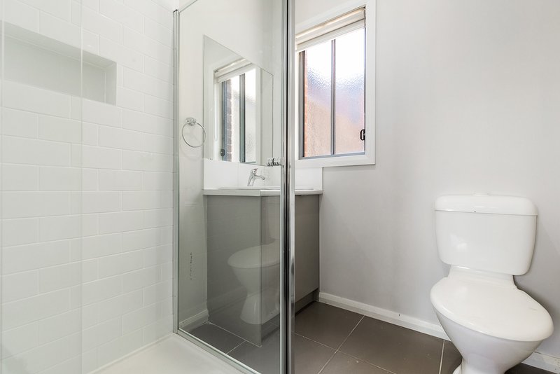 Photo - 1/31 Memphis Drive, Truganina VIC 3029 - Image 8