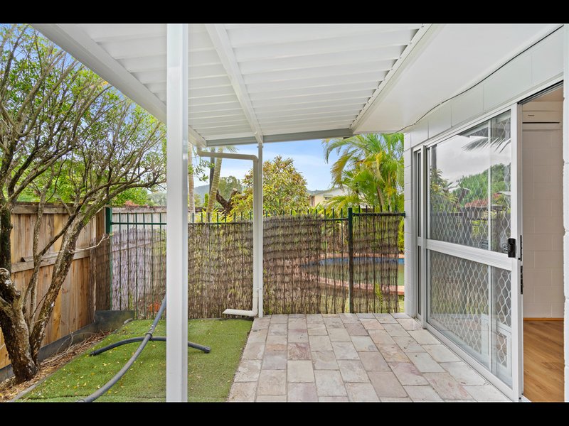 Photo - 1/31 Miles Street, Manoora QLD 4870 - Image 5