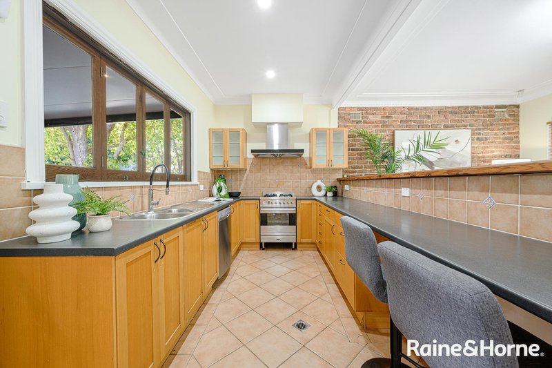 Photo - 131 North Rocks Road, North Rocks NSW 2151 - Image 7