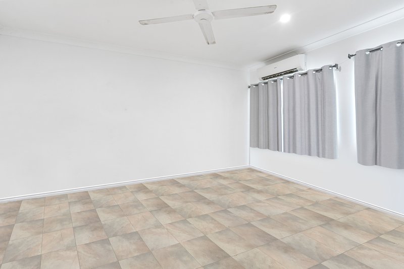 Photo - 13/1 Quetta Close, Manoora QLD 4870 - Image 2