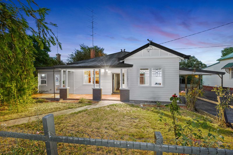 Photo - 131 Scott Parade, Ballarat East VIC 3350 - Image 2