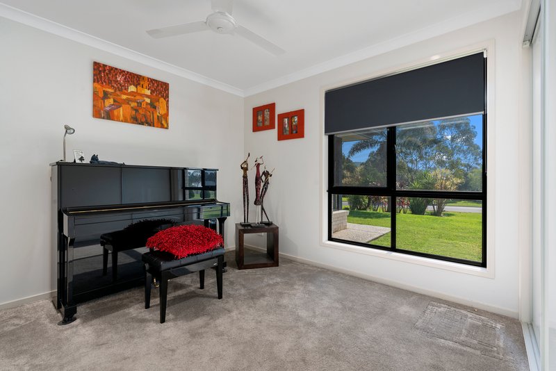 Photo - 131 Sippel Drive, Woodford QLD 4514 - Image 11