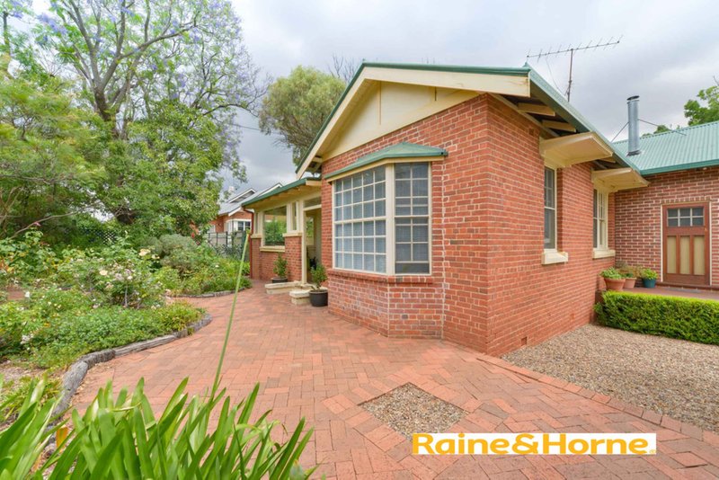 Photo - 131 Upper Street, Tamworth NSW 2340 - Image 1