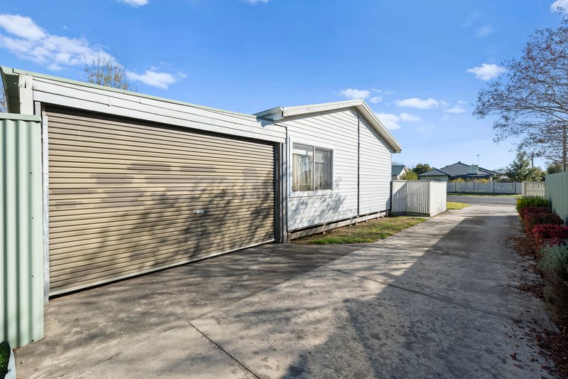 Photo - 1/31 Wedge Street, Benalla VIC 3672 - Image 5