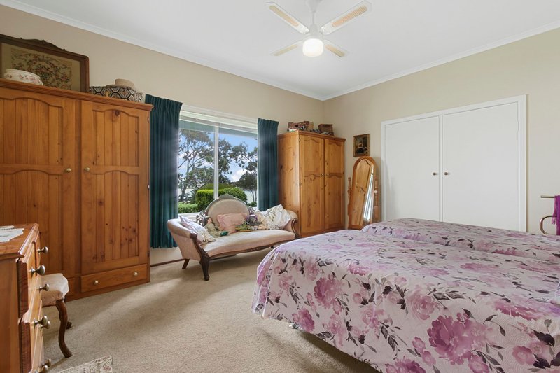 Photo - 131 Western Boulevard, Raymond Island VIC 3880 - Image 13