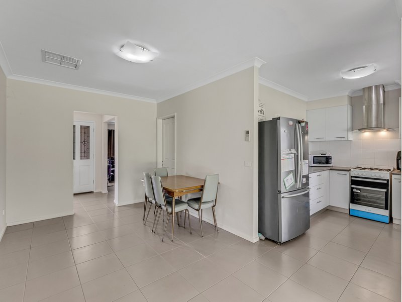 Photo - 131 Williams Road, Wangaratta VIC 3677 - Image 3