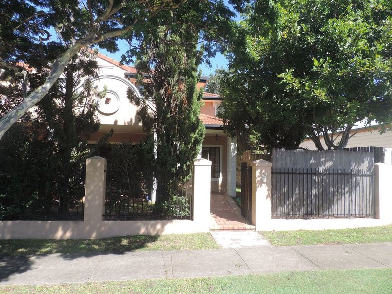 Photo - 1/31 Willmington Street, Wooloowin QLD 4030 - Image 2