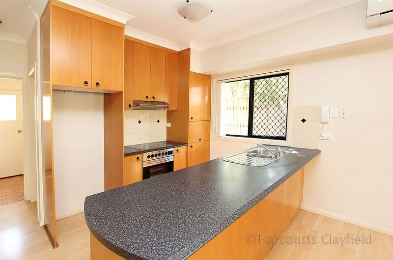 Photo - 1/31 Willmington Street, Wooloowin QLD 4030 - Image 7