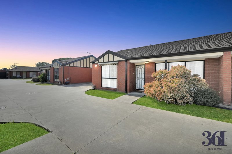 Photo - 13/10-16 Nepean Court, Wyndham Vale VIC 3024 - Image 3