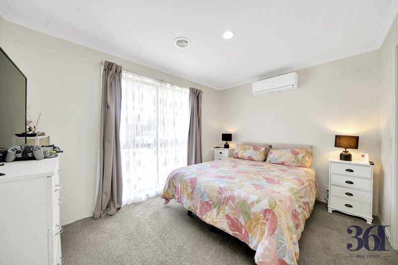 Photo - 13/10-16 Nepean Court, Wyndham Vale VIC 3024 - Image 4