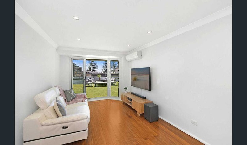 Photo - 13/10 Church Street, Terrigal NSW 2260 - Image 4