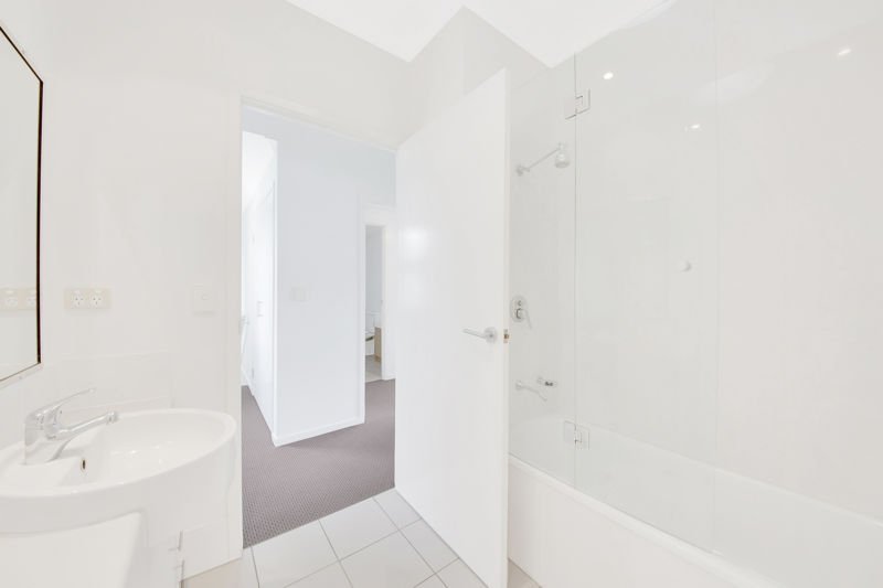 Photo - 13/10 Nothling Street, New Auckland QLD 4680 - Image 7