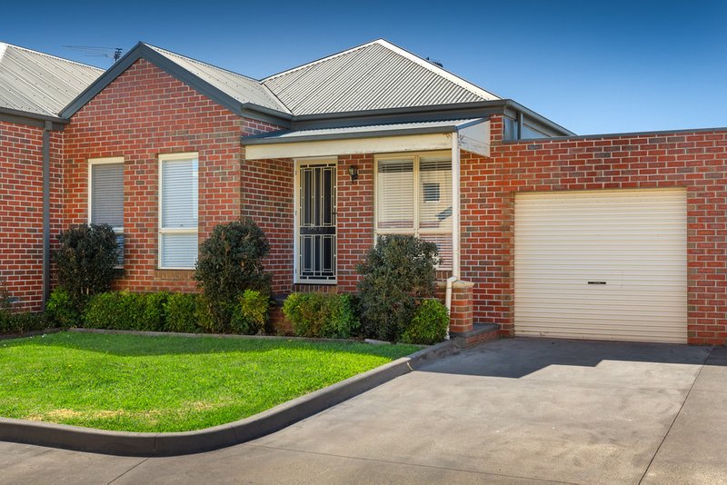 13/10 Parkhill Drive, Berwick VIC 3806