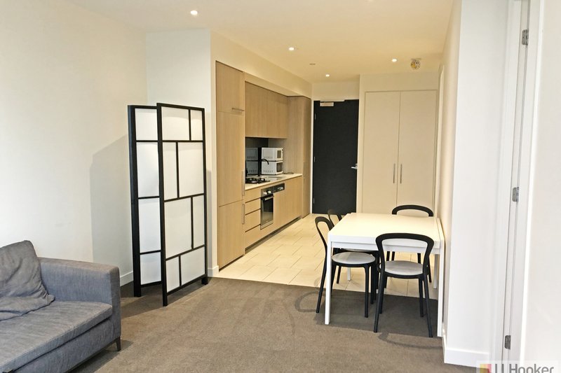 Photo - 1310/120 A'Beckett Street, Melbourne VIC 3000 - Image 2