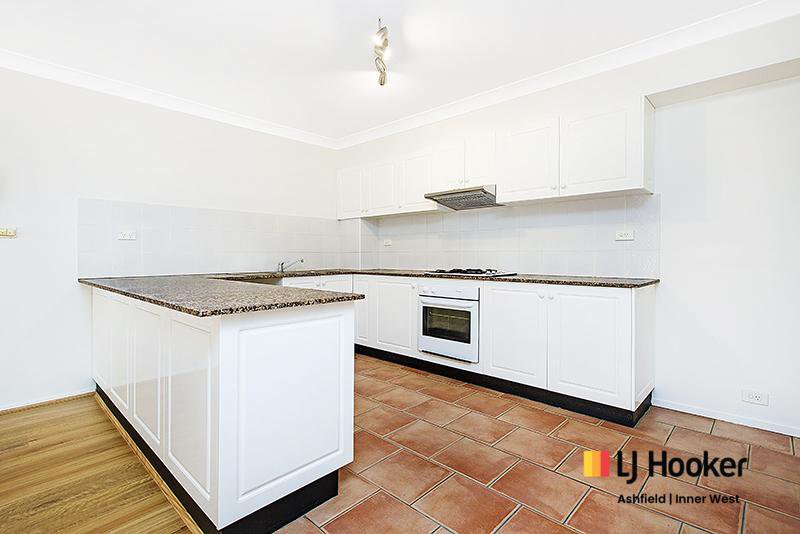 Photo - 13/106 Elizabeth Street, Ashfield NSW 2131 - Image 3