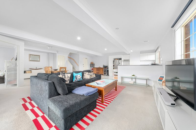 Photo - 13/11 Fawkner Street, Braddon ACT 2612 - Image 5