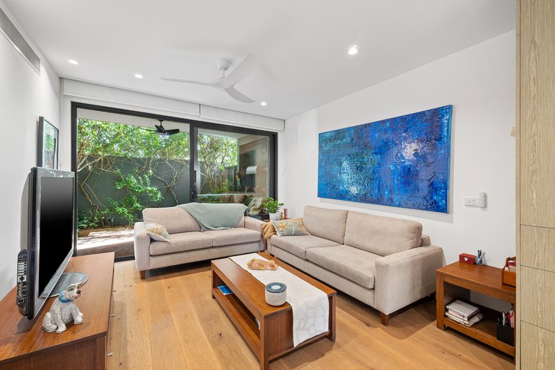 Photo - 13/11 Saint Georges Avenue, Bentleigh East VIC 3165 - Image 2