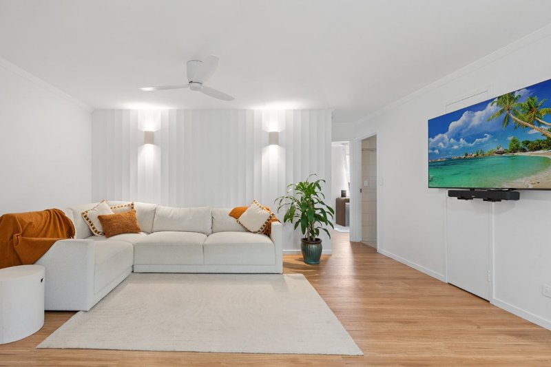 Photo - 13/111 Markeri Street, Mermaid Waters QLD 4218 - Image 1