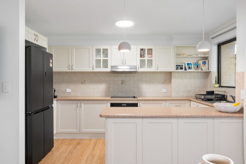 Photo - 13/111 Markeri Street, Mermaid Waters QLD 4218 - Image 4