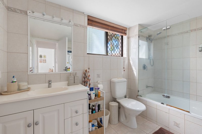 Photo - 13/111 Markeri Street, Mermaid Waters QLD 4218 - Image 8