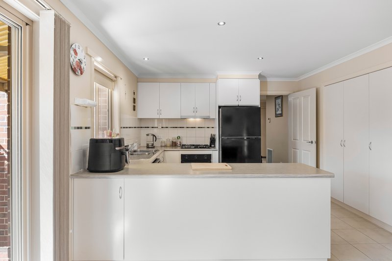 Photo - 1/312 Joseph Street, Canadian VIC 3350 - Image 5