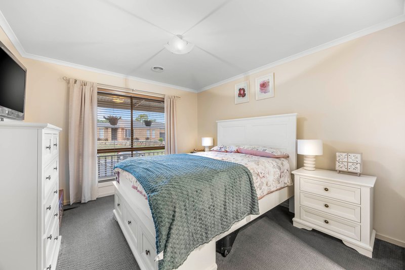 Photo - 1/312 Joseph Street, Canadian VIC 3350 - Image 10