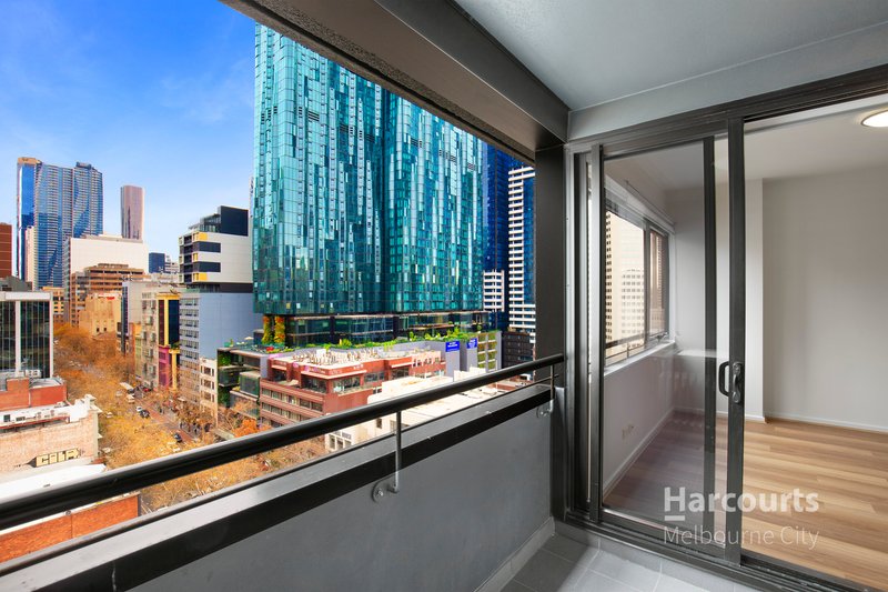 Photo - 1313/250 Elizabeth Street, Melbourne VIC 3000 - Image 5