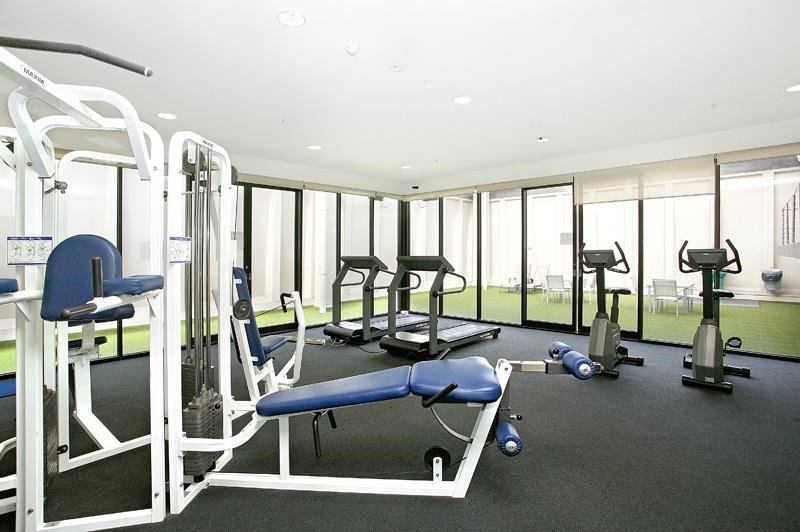 Photo - 1313/250 Elizabeth Street, Melbourne VIC 3000 - Image 8