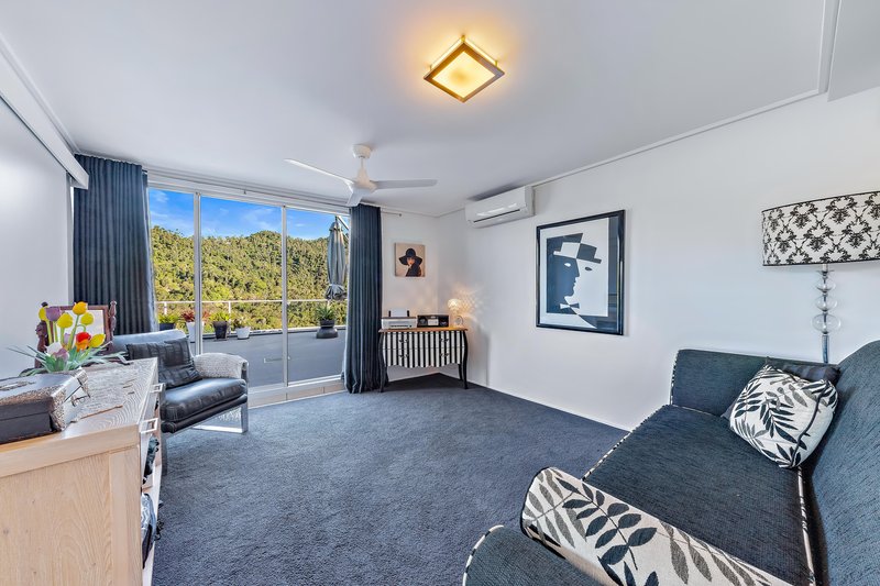 Photo - 13&13a/18 Seaview Drive, Airlie Beach QLD 4802 - Image 11